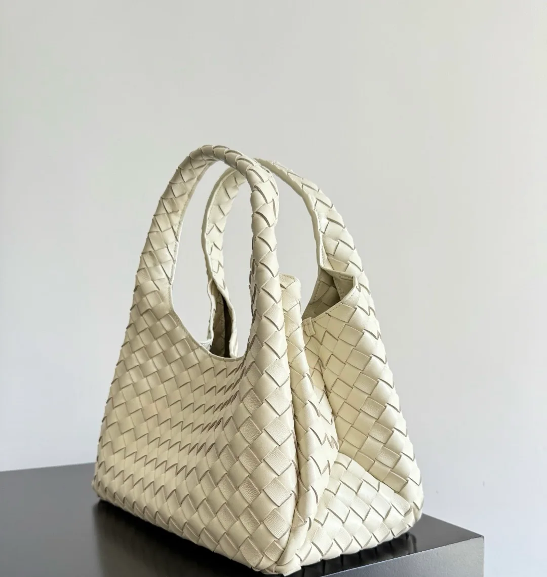 Классические Сумки Женские Bottega Veneta 11877860