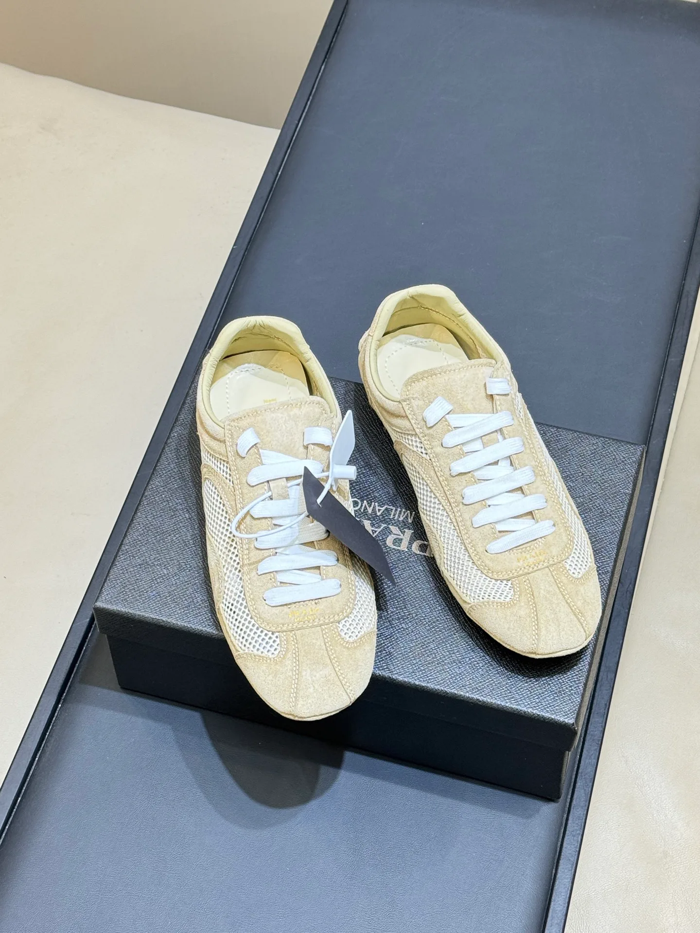 Кроссовки Женские Prada 11258581