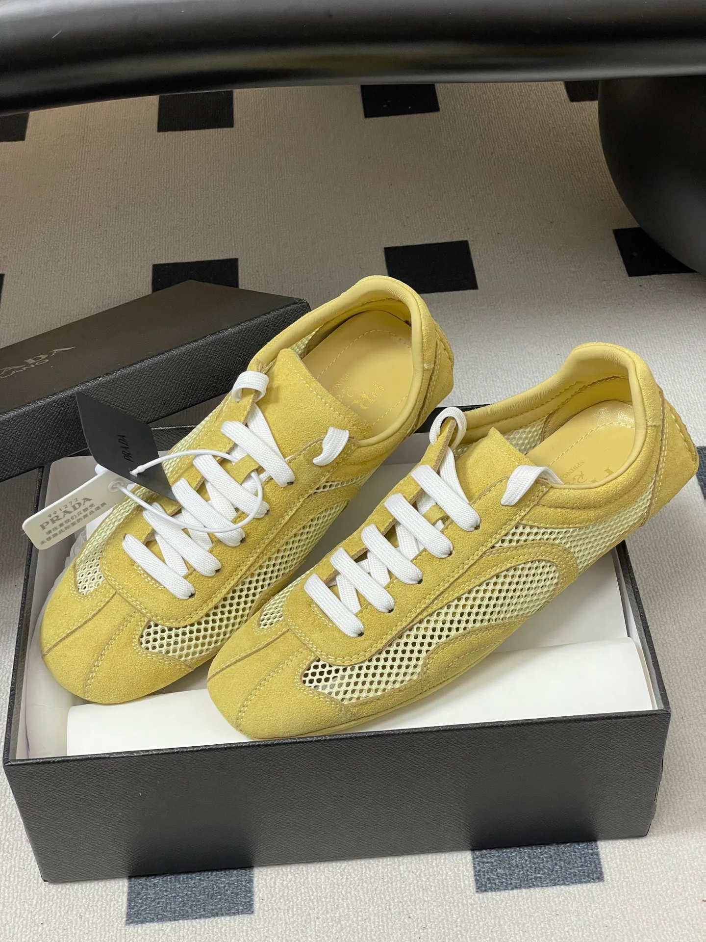 Кроссовки Женские Prada 11160232