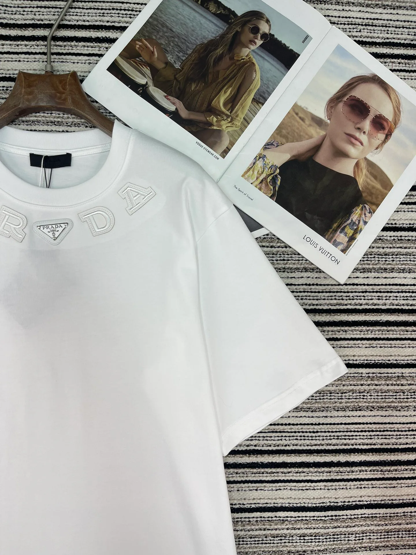 Футболки Женские Prada 11484664