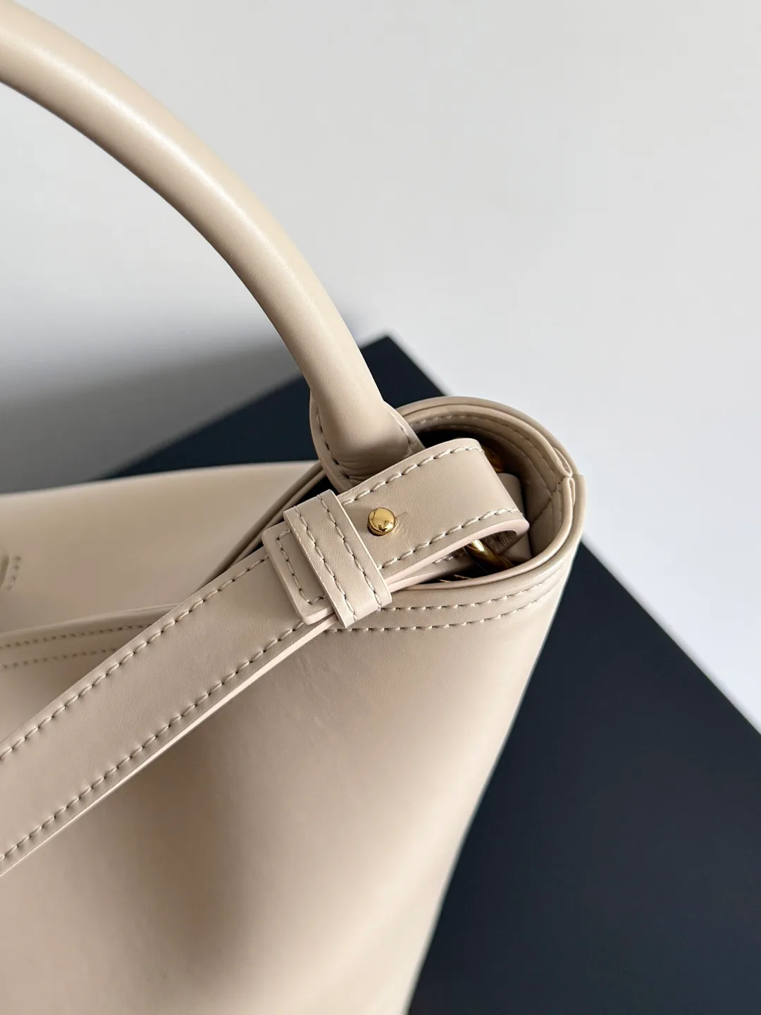 Сумки На Ремне Женские Bottega Veneta 4879099