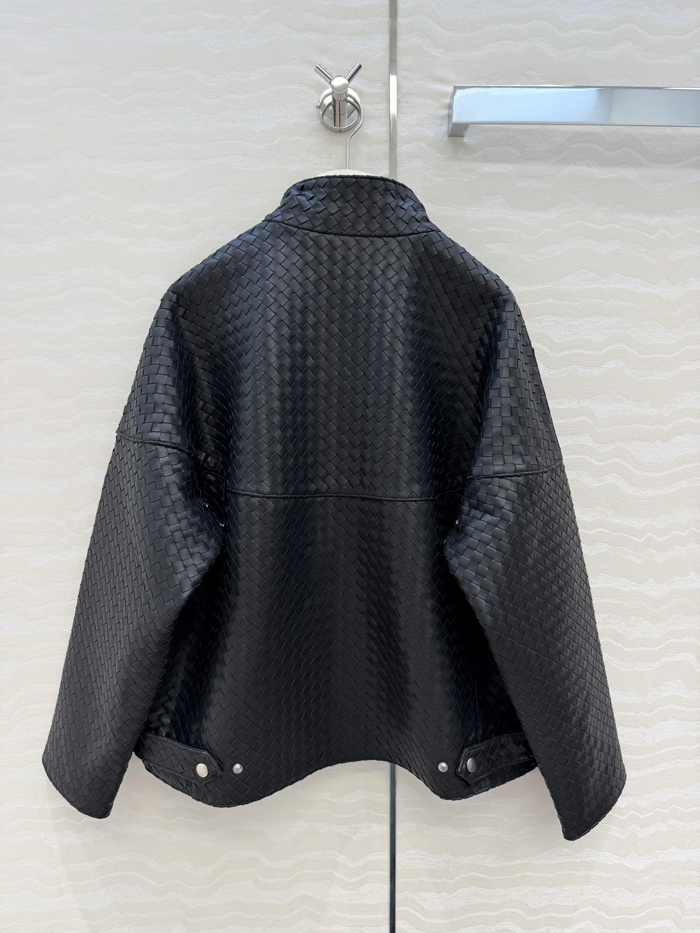 Кожаные Куртки И Дублёнки Женские Bottega Veneta 18922540