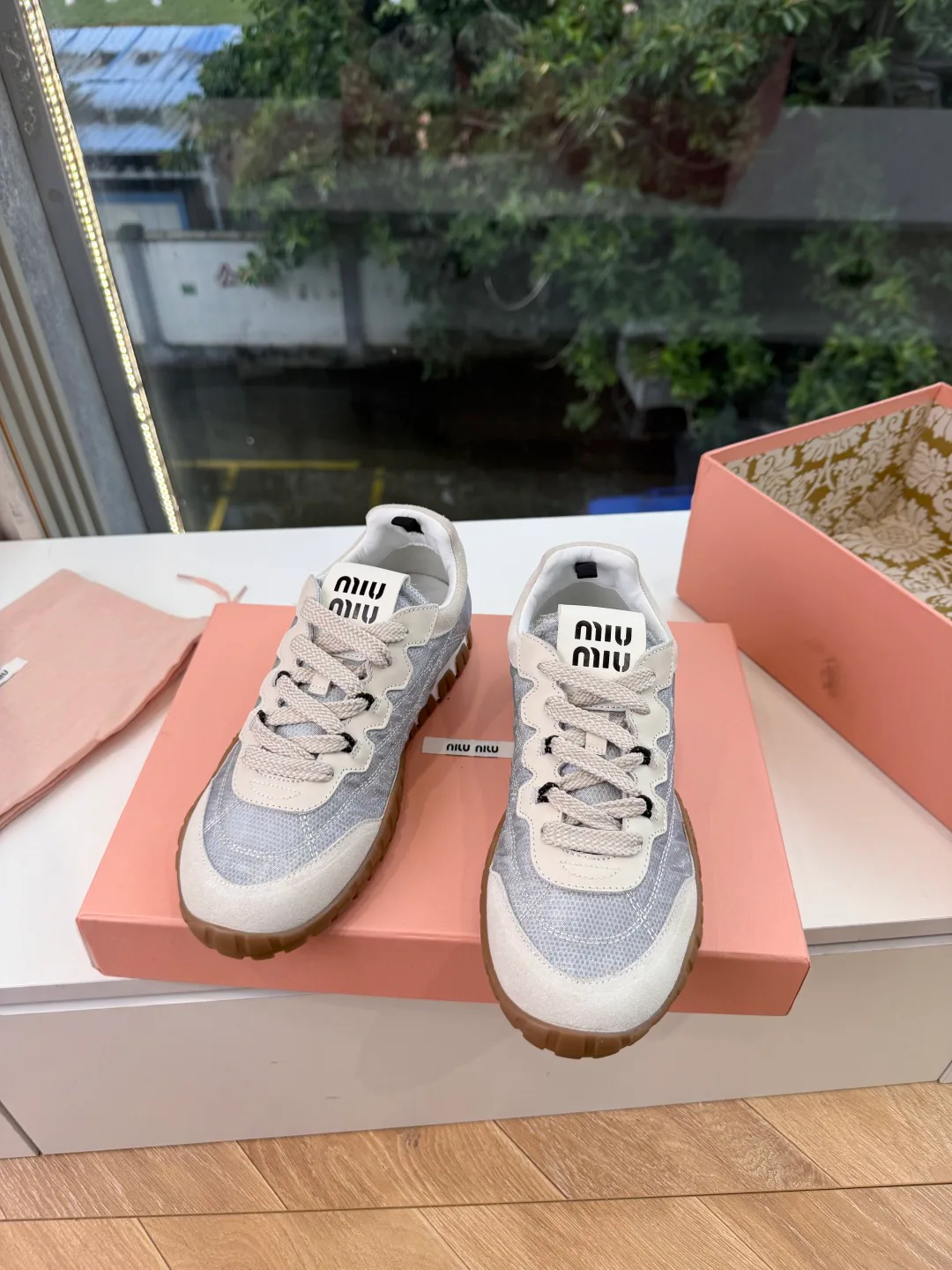 Кроссовки Женские Miu Miu 17978405