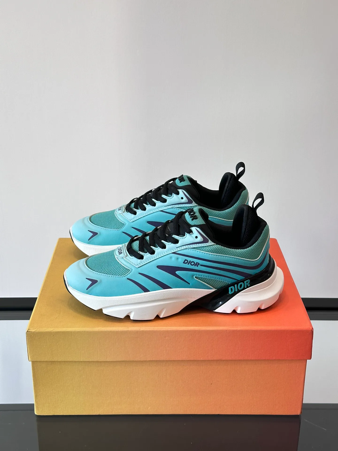 Кроссовки Женские Christian Dior 11426289