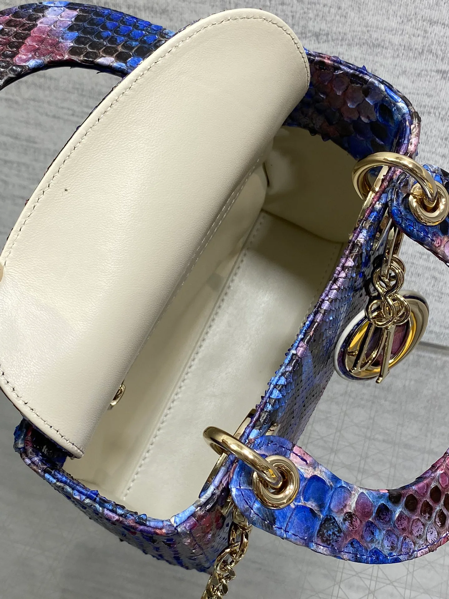 Классические Сумки Женские Christian Dior 11581710