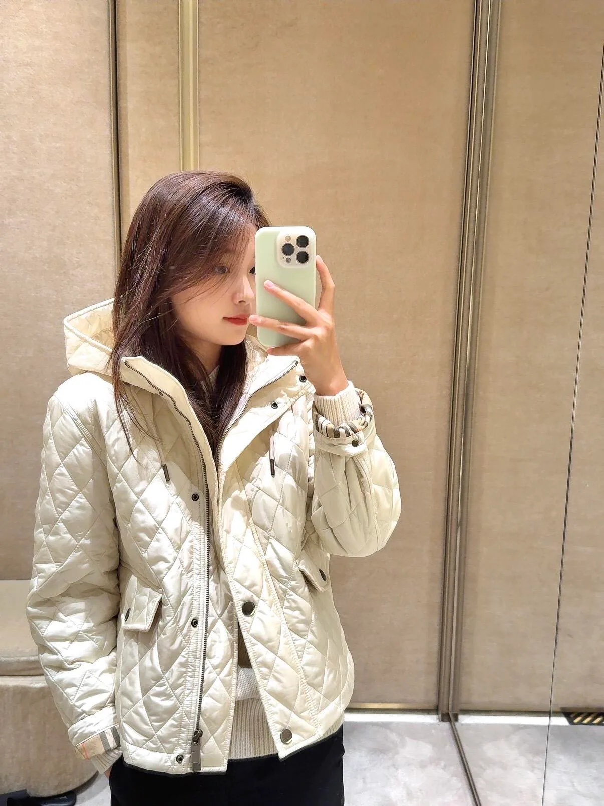 Куртки И Пуховики Женские Burberry 18033915
