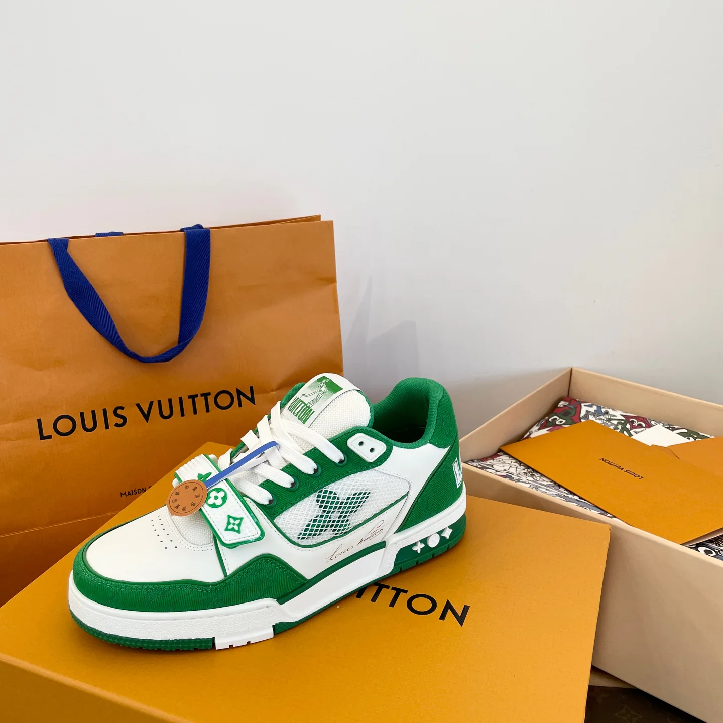 Кроссовки Женские Louis Vuitton 2296949