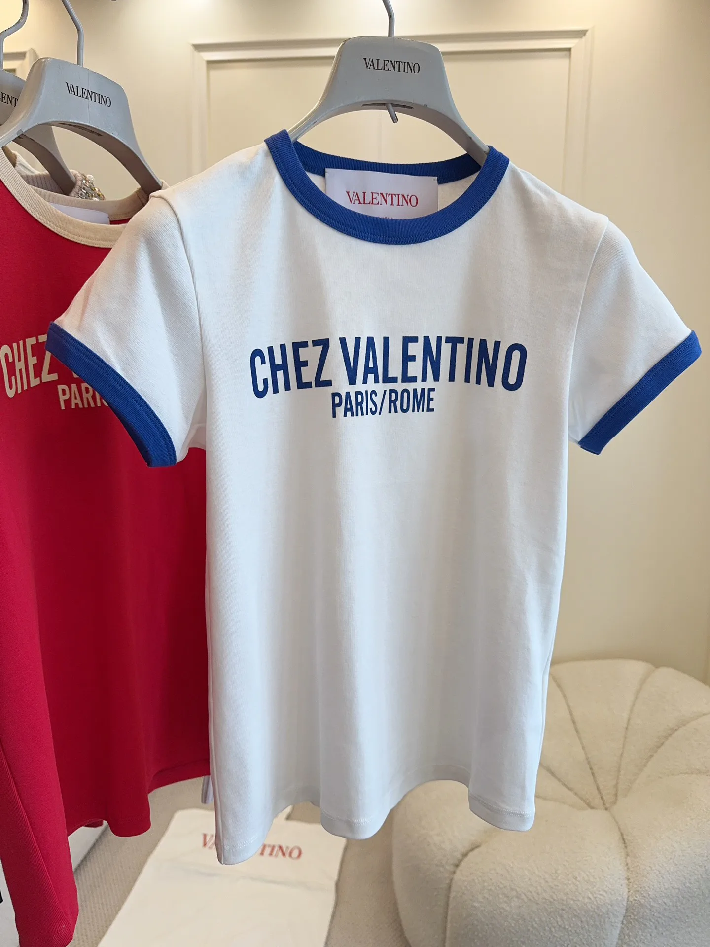 Футболки Женские Valentino 2306