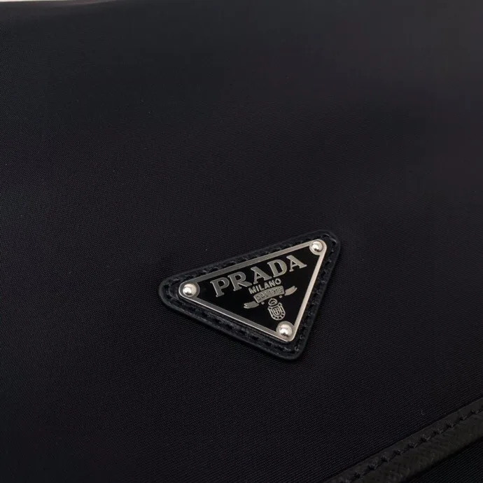 Сумки На Ремне Женские Prada 11872150