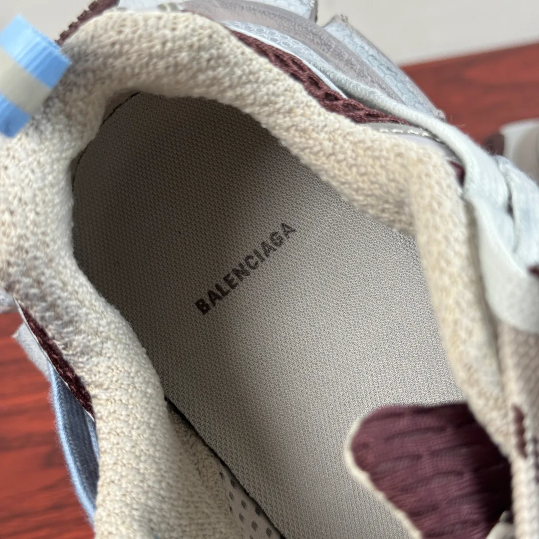 Кроссовки Женские Balenciaga 17457768