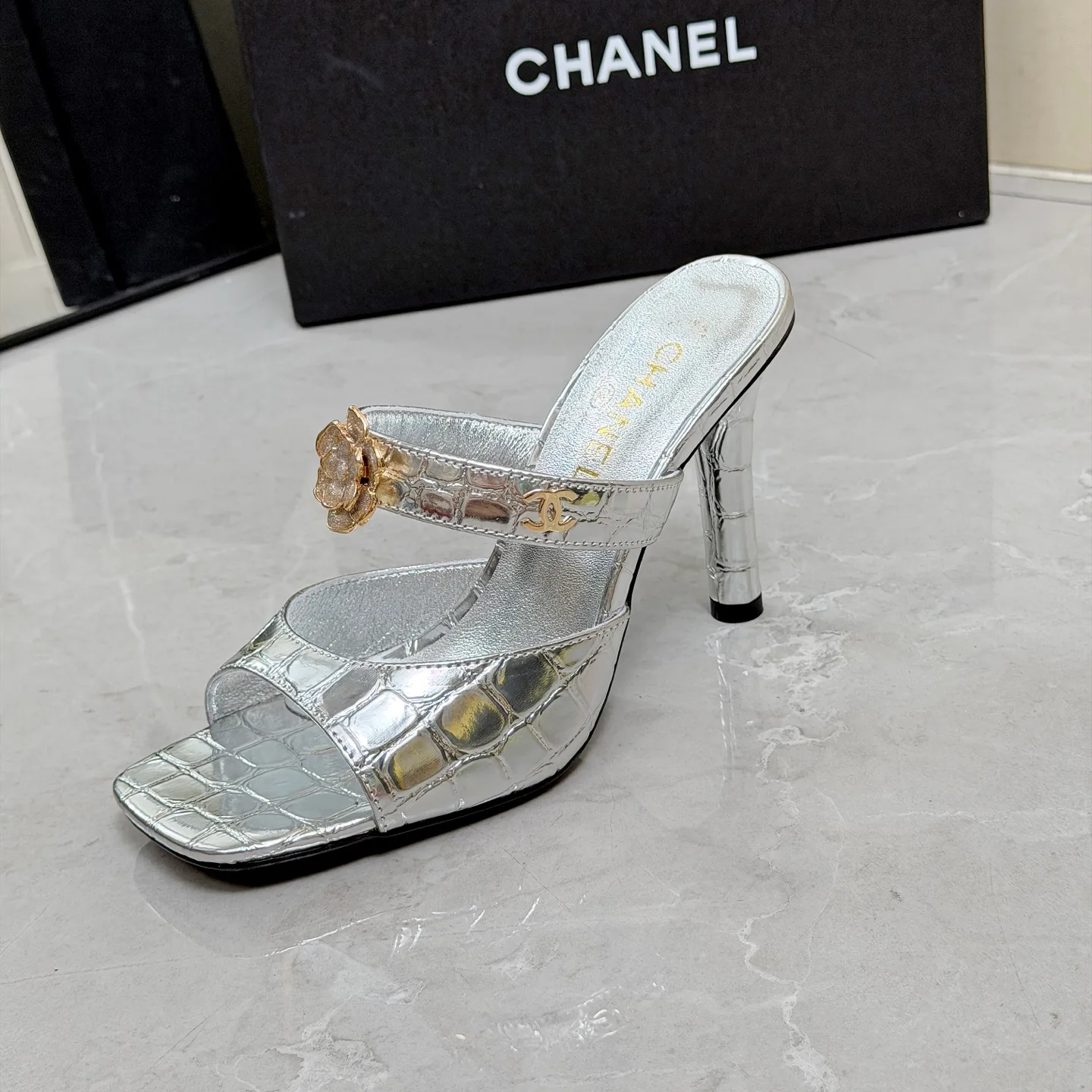Босоножки Женские Chanel 17335035