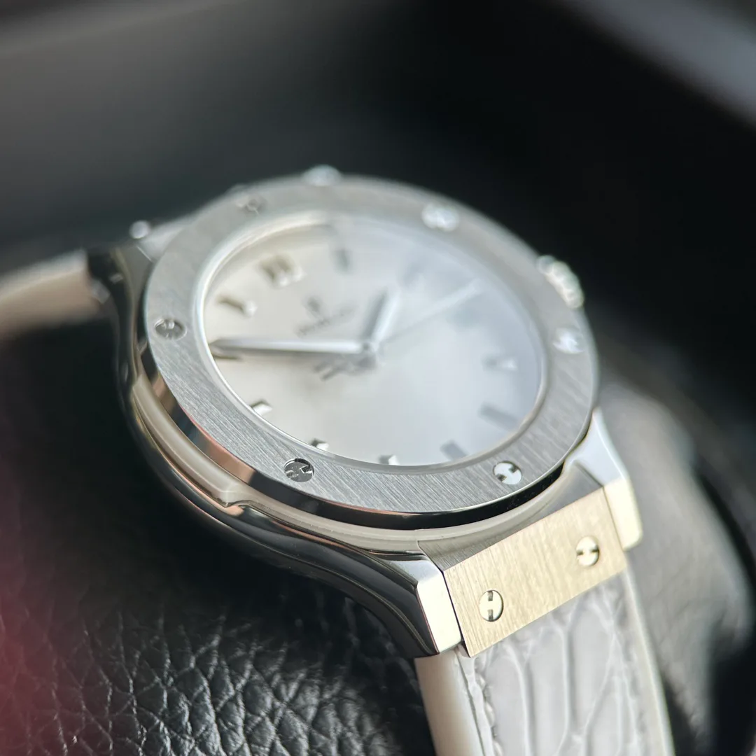 Часы Женские Hublot 17629712