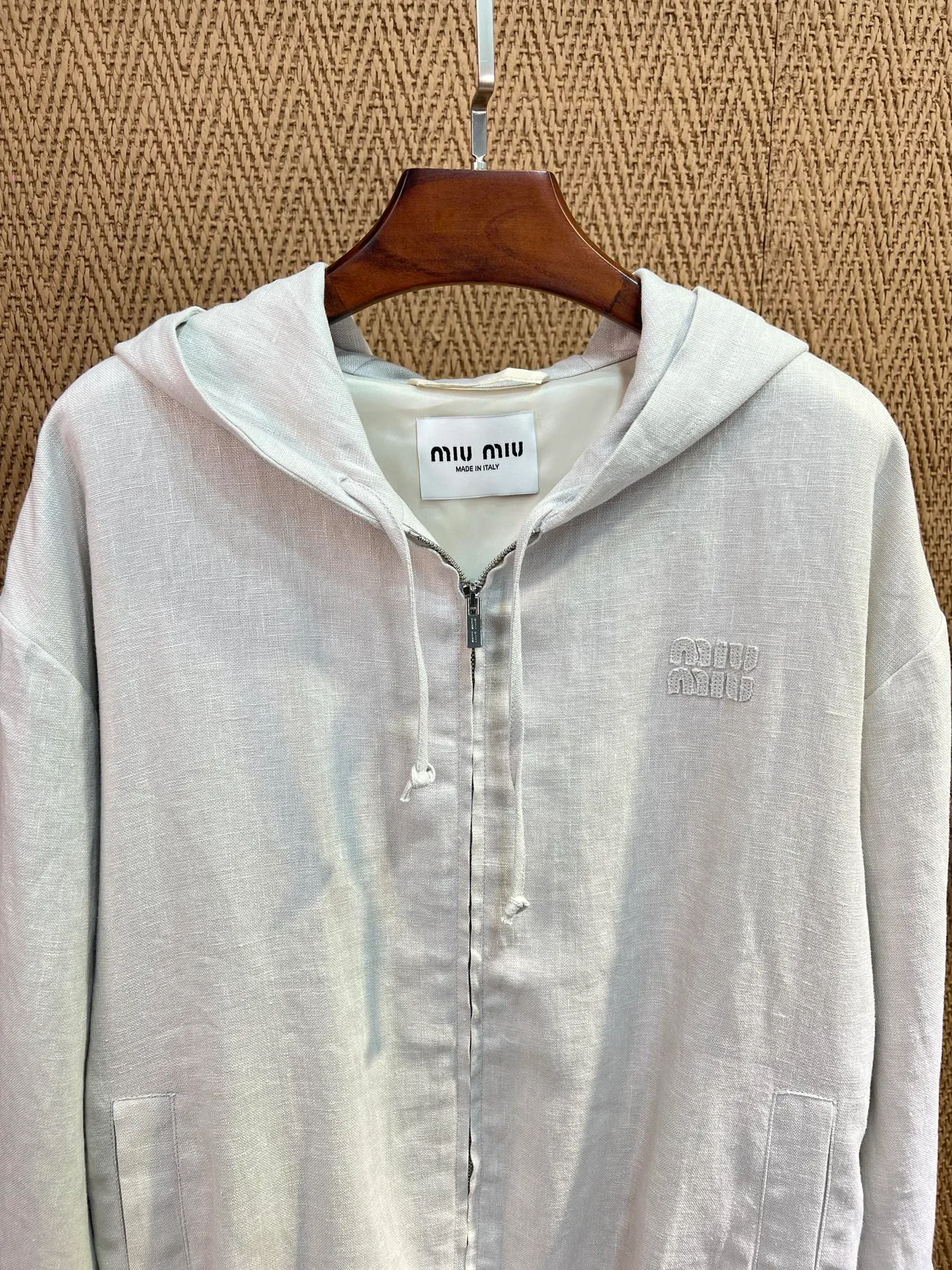 Куртки И Пуховики Женские Miu Miu 18324222
