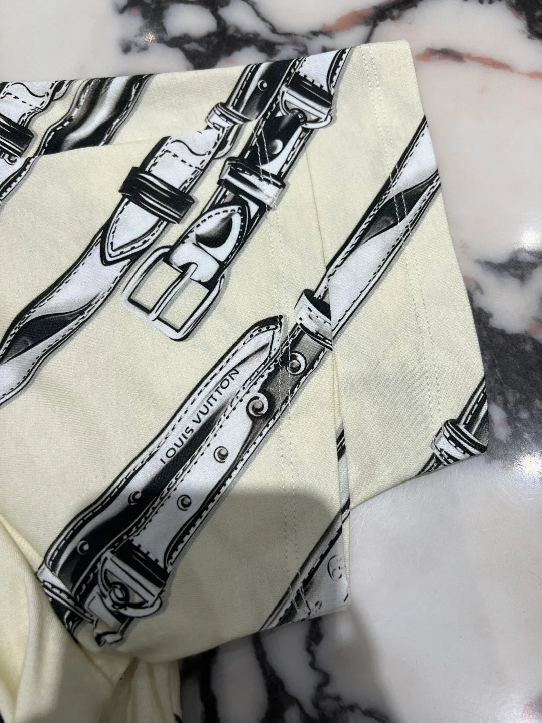 Футболки Женские Louis Vuitton 16920154