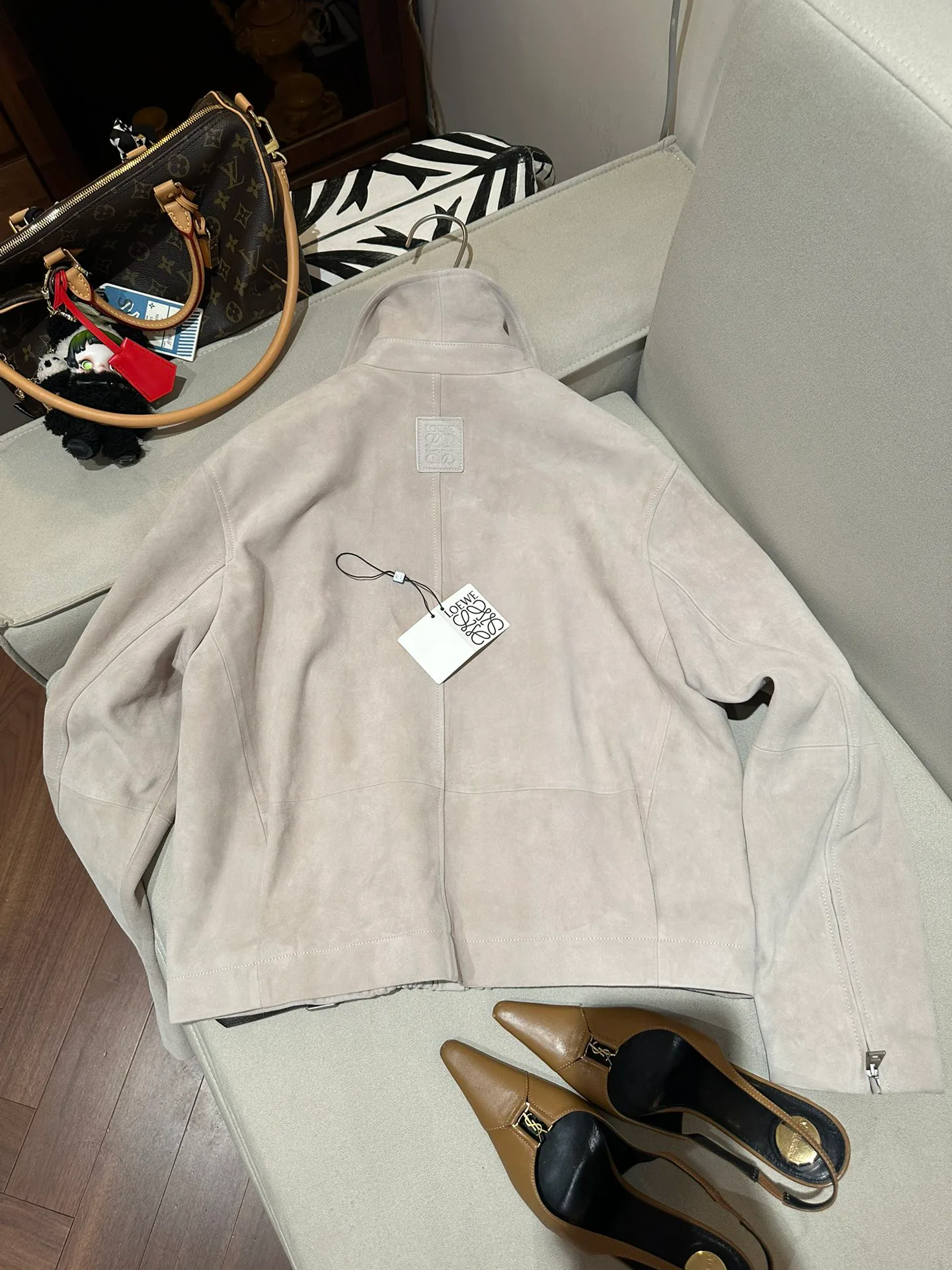 Кожаные Куртки И Дублёнки Женские Loewe 11679734