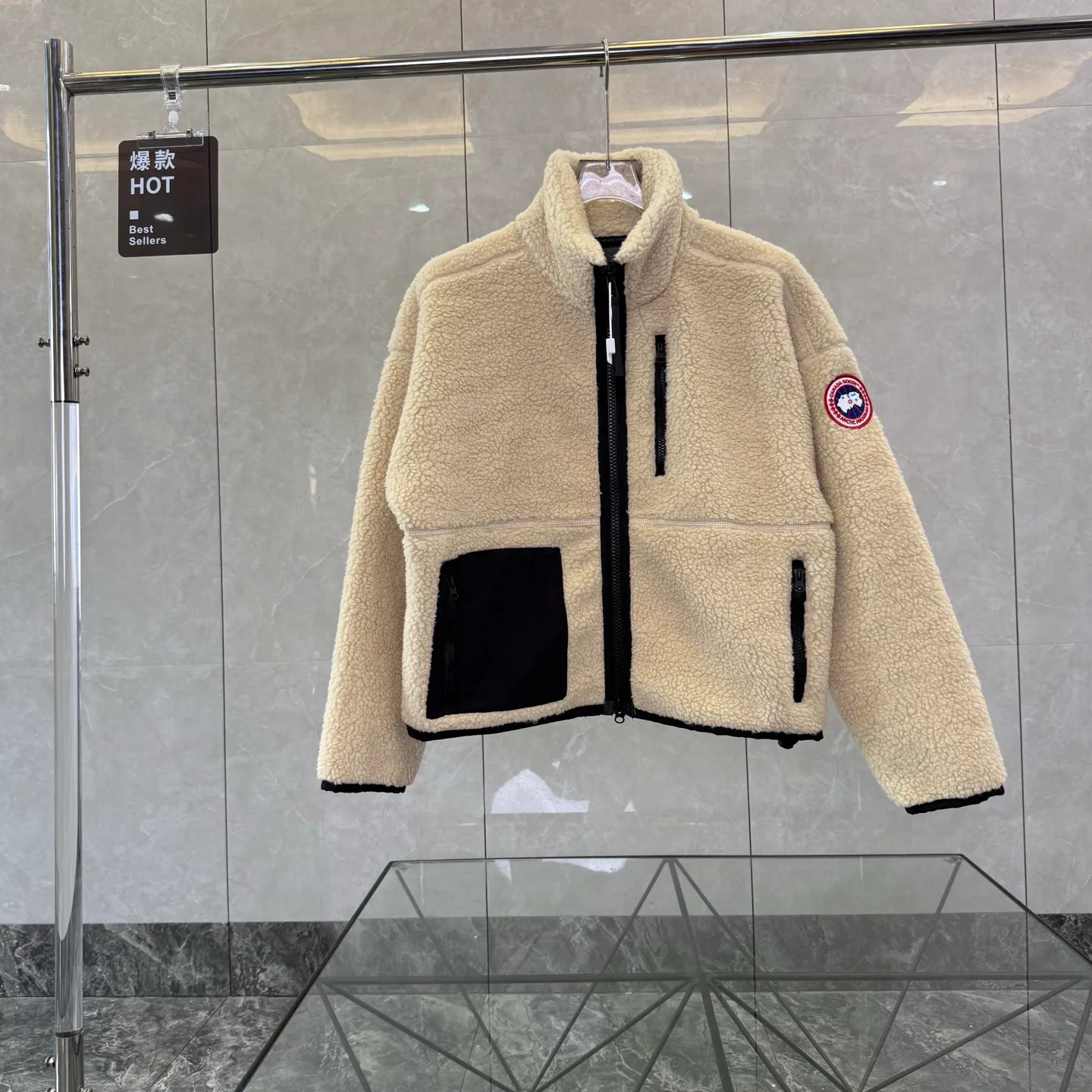 Куртки И Пуховики Женские Canada Goose 18722936