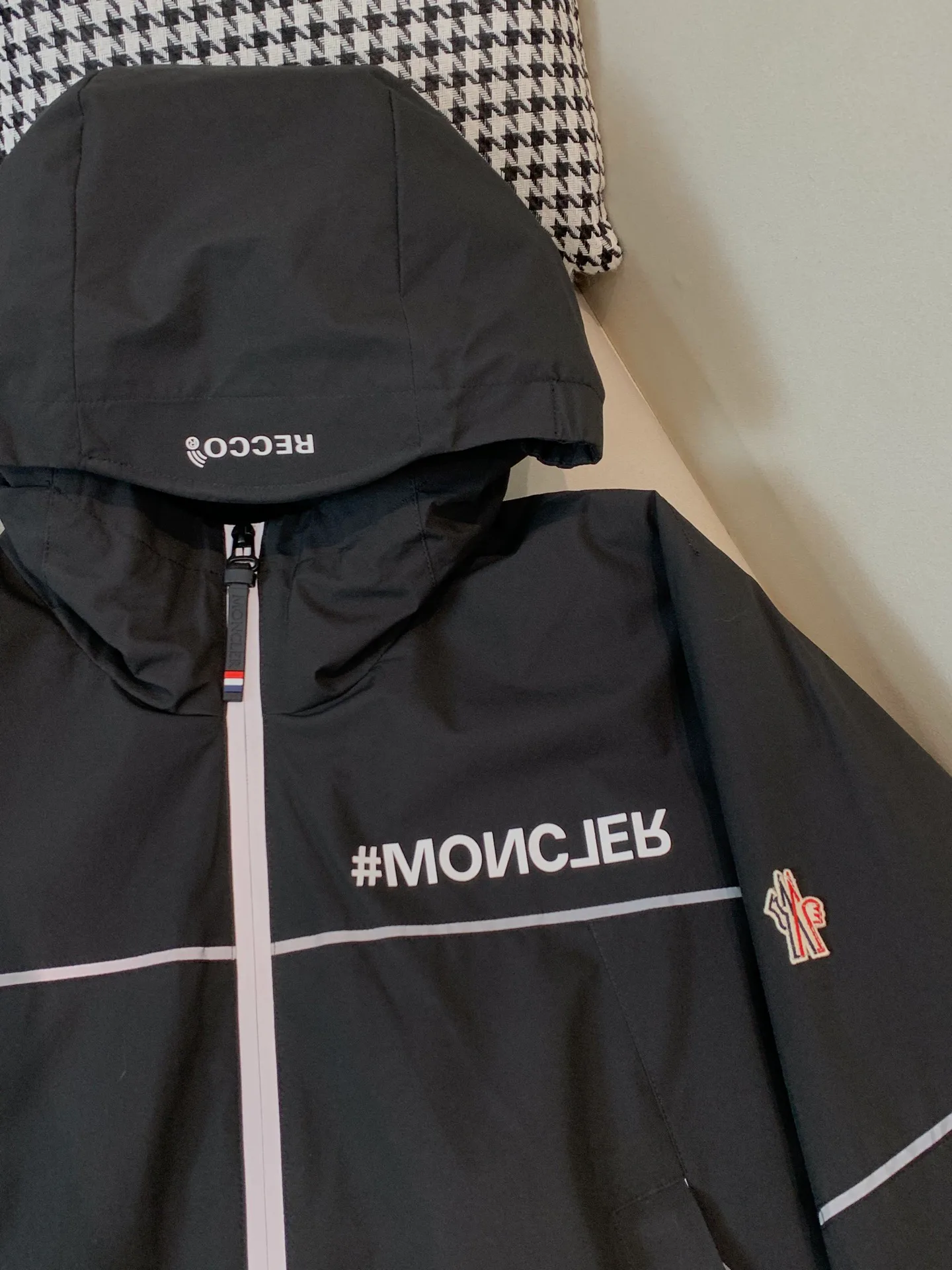 Куртки И Пуховики Мужские Moncler 492837