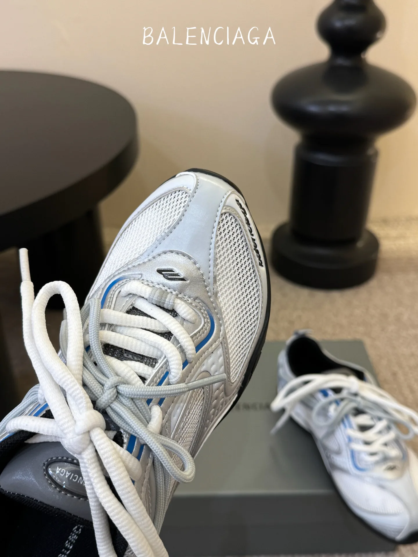 Кроссовки Женские Balenciaga 11695961