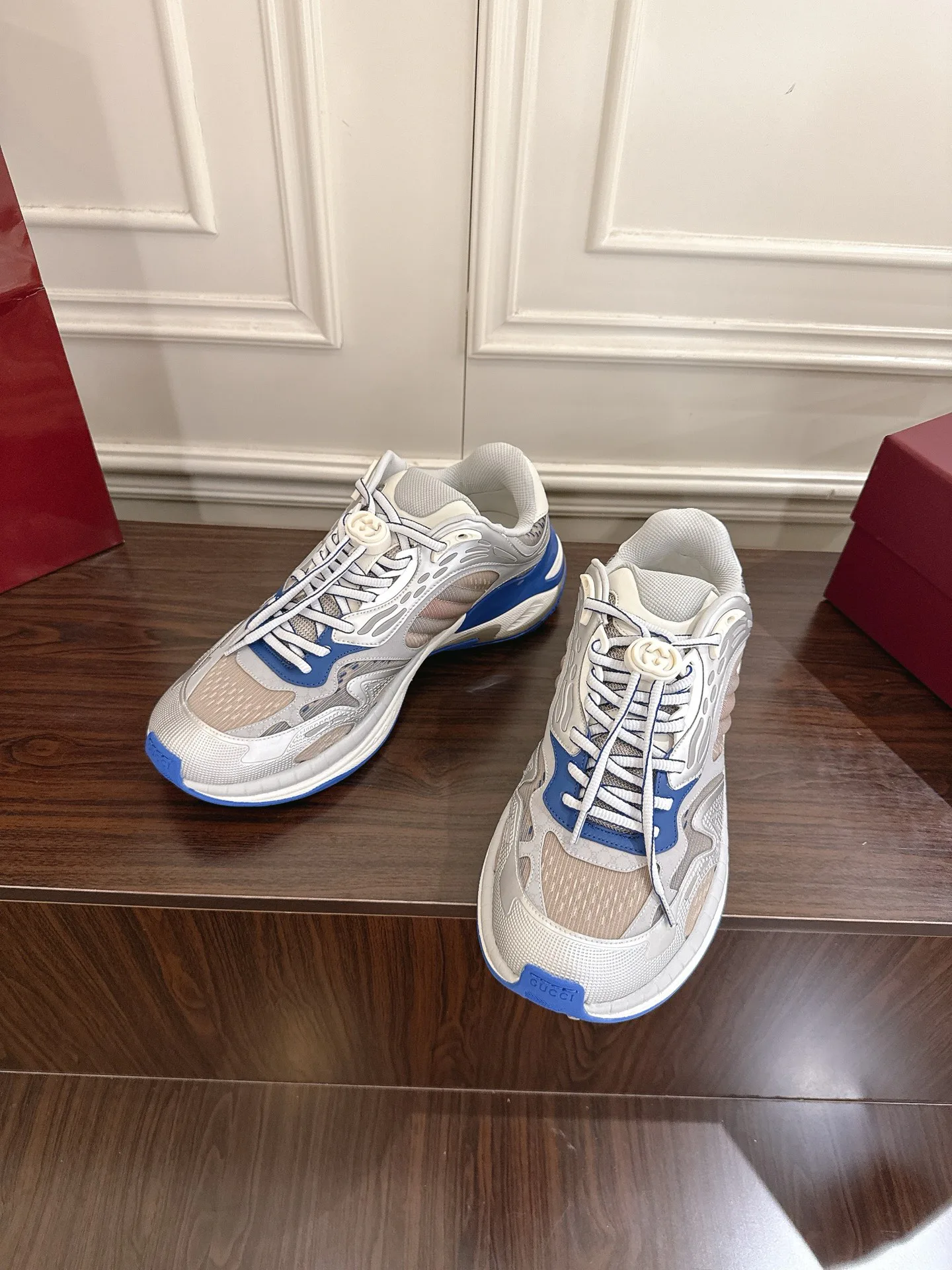 Кроссовки Женские Gucci 48780