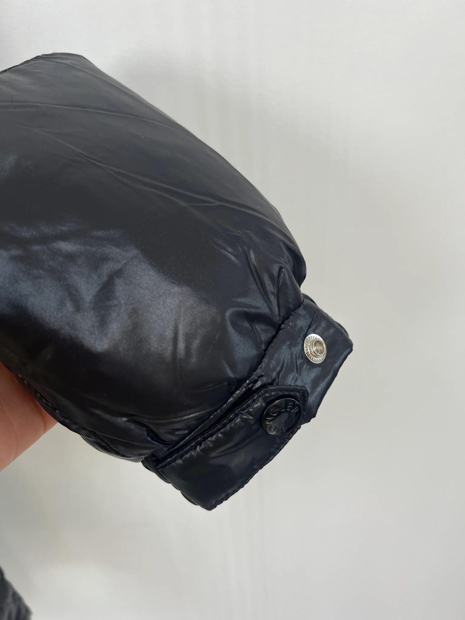 Куртки И Пуховики Женские Moncler 18415666