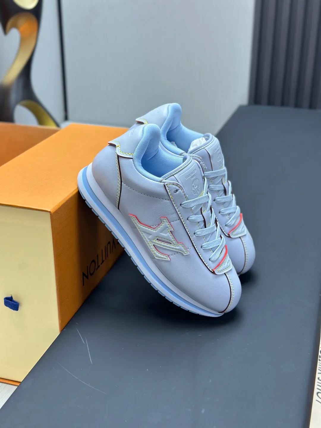 Кроссовки Женские Louis Vuitton 3470527