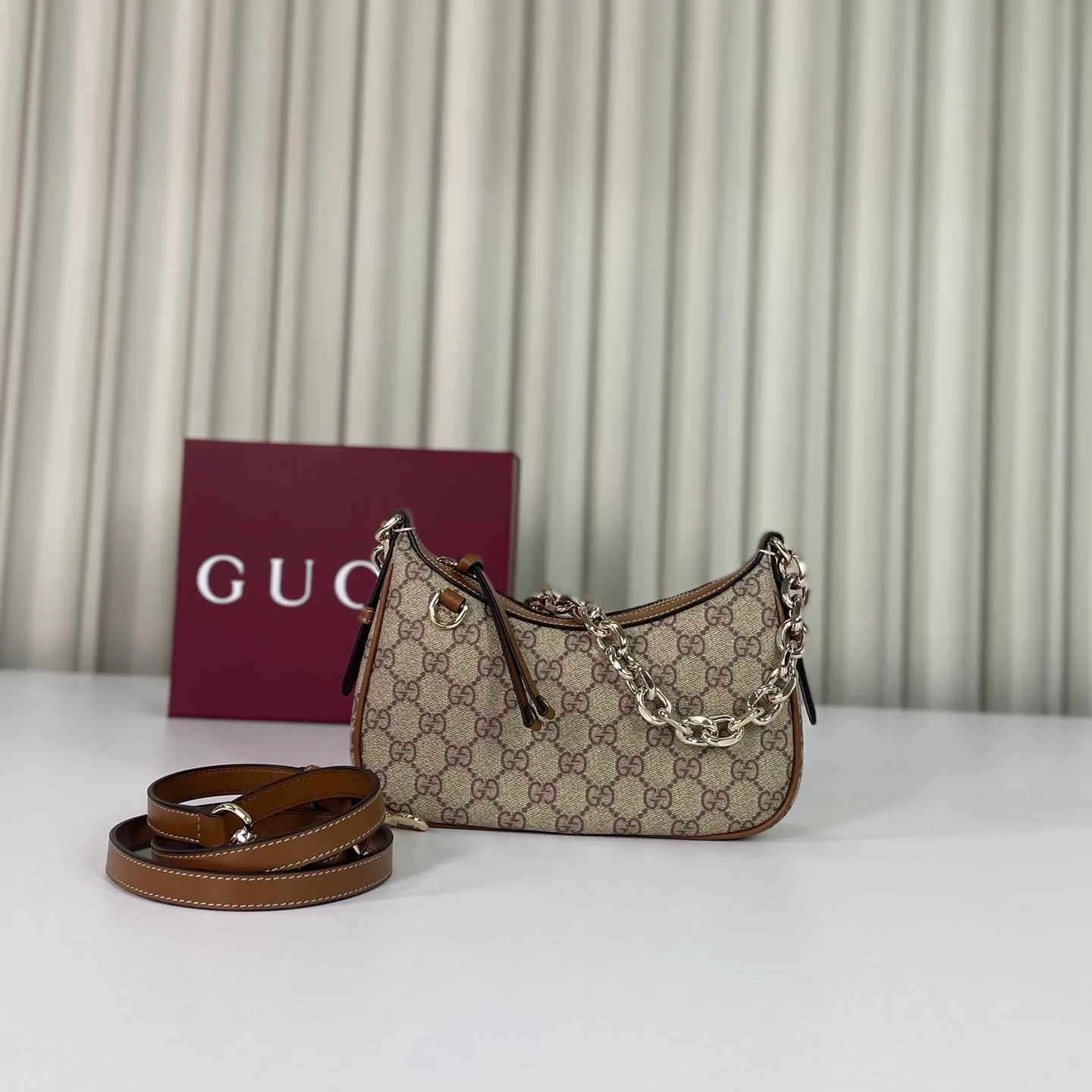 Классические Сумки Женские Gucci 18210746