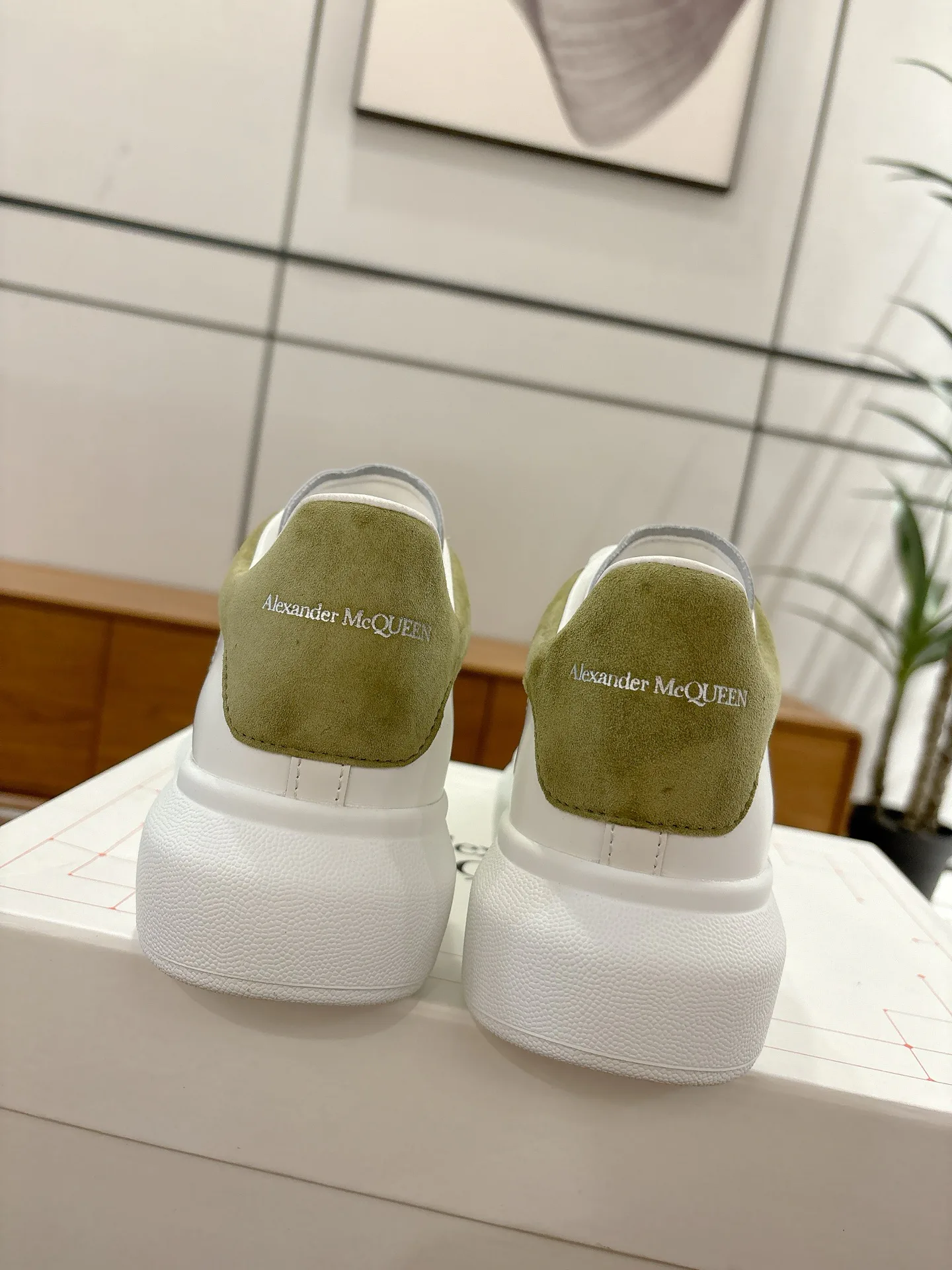 Кроссовки Женские Alexander Mcqueen 3446145