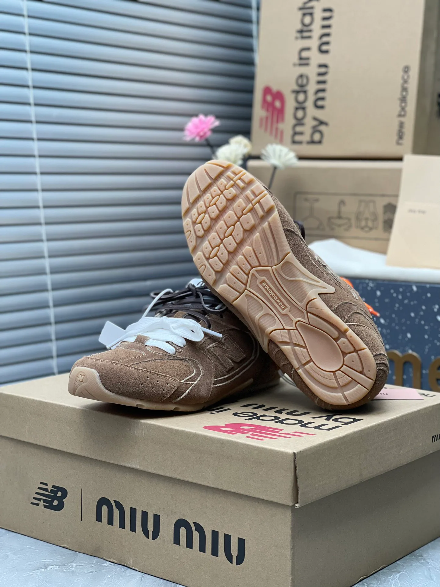 Кроссовки Женские Miu Miu 11567606