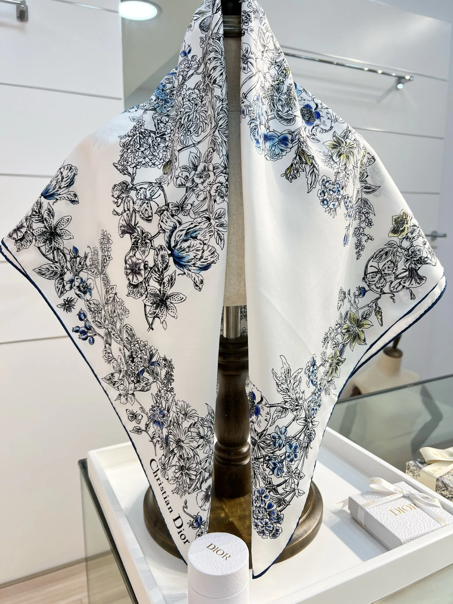 Платки Christian Dior 453490