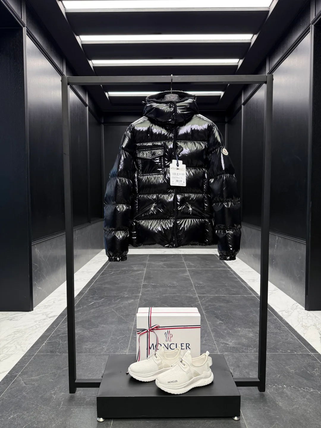 Куртки И Пуховики Женские Moncler 18741302