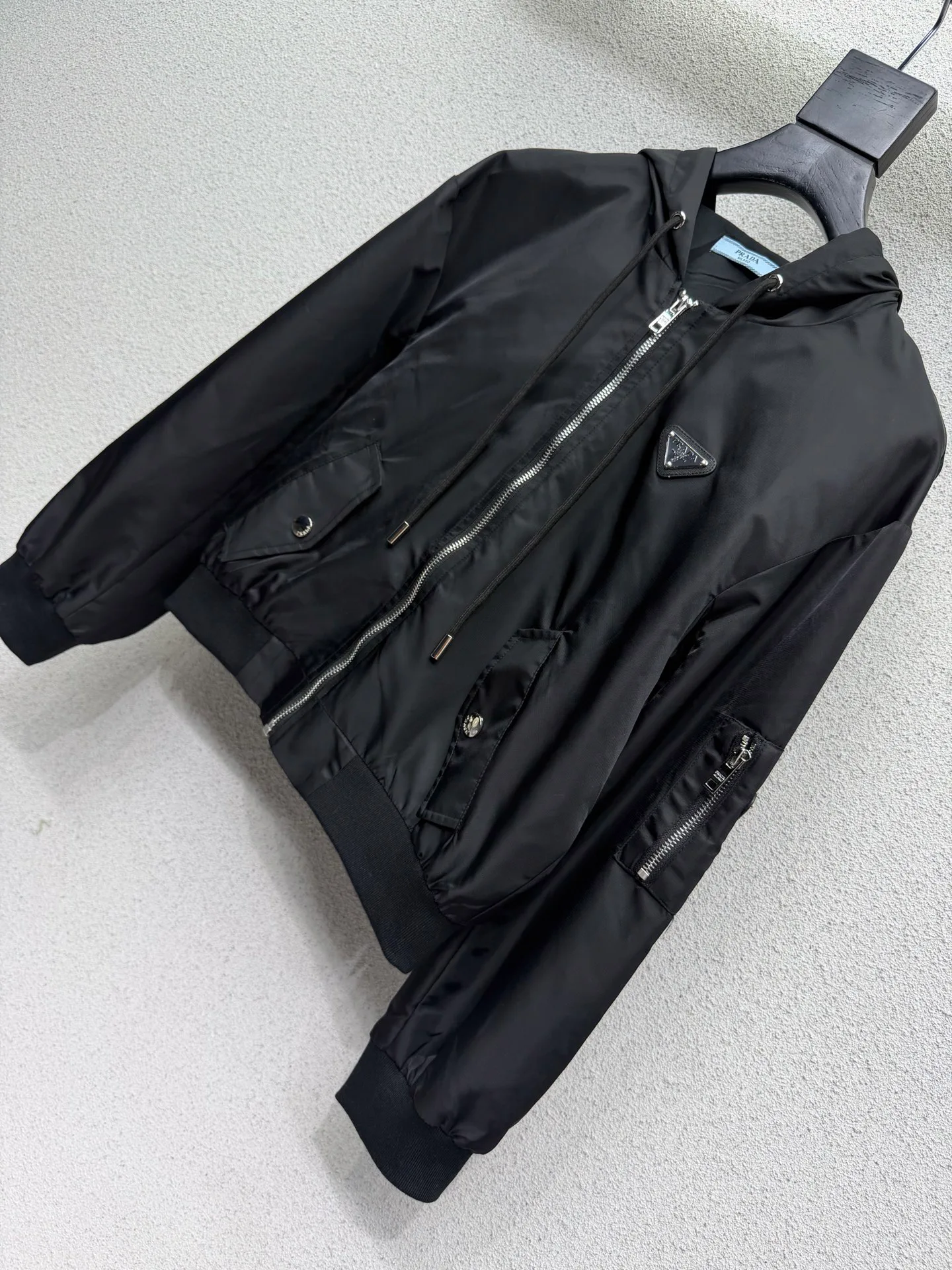 Куртки И Пуховики Женские Prada 11827932