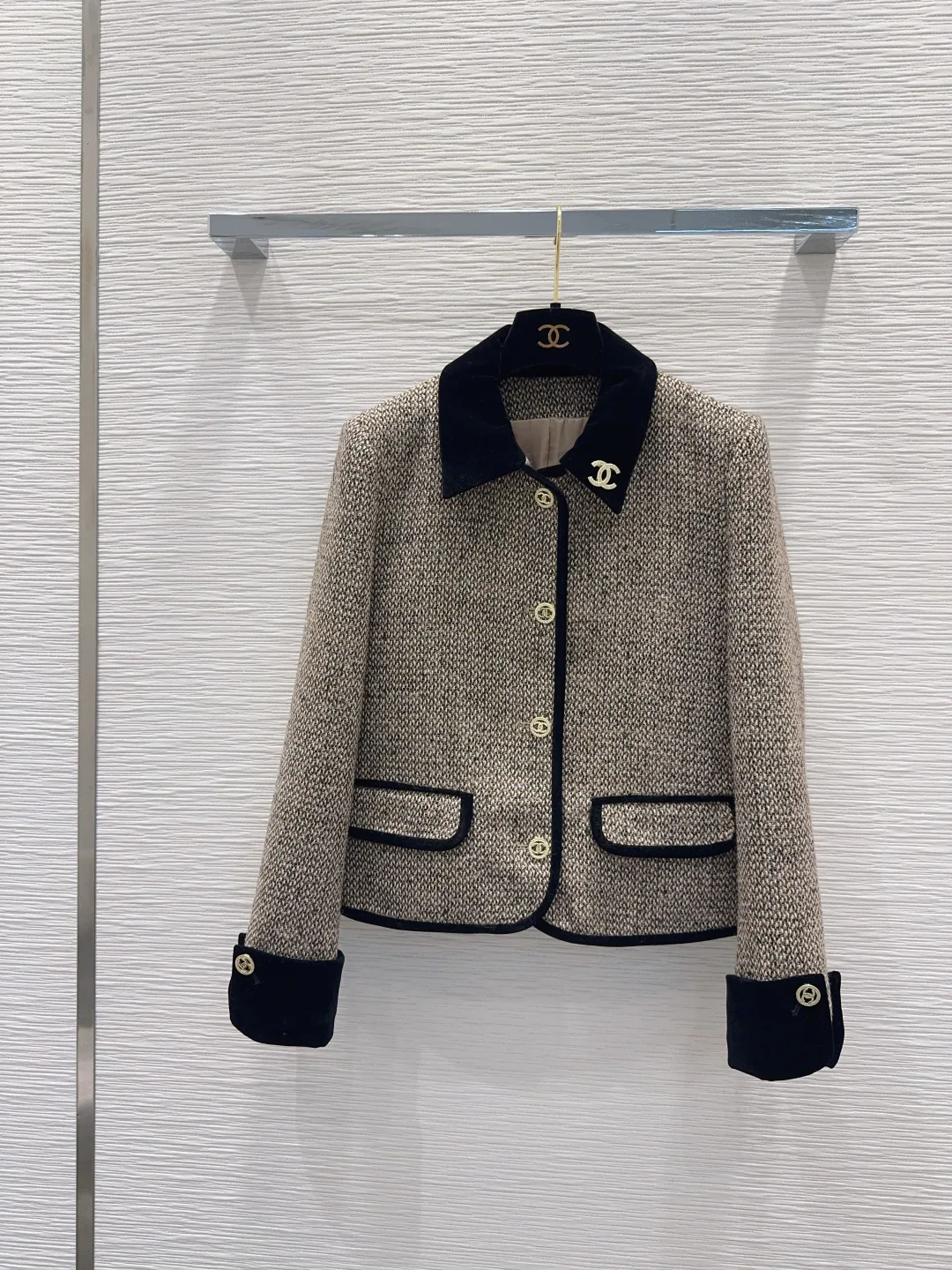 Жакеты Женские Chanel 19005676
