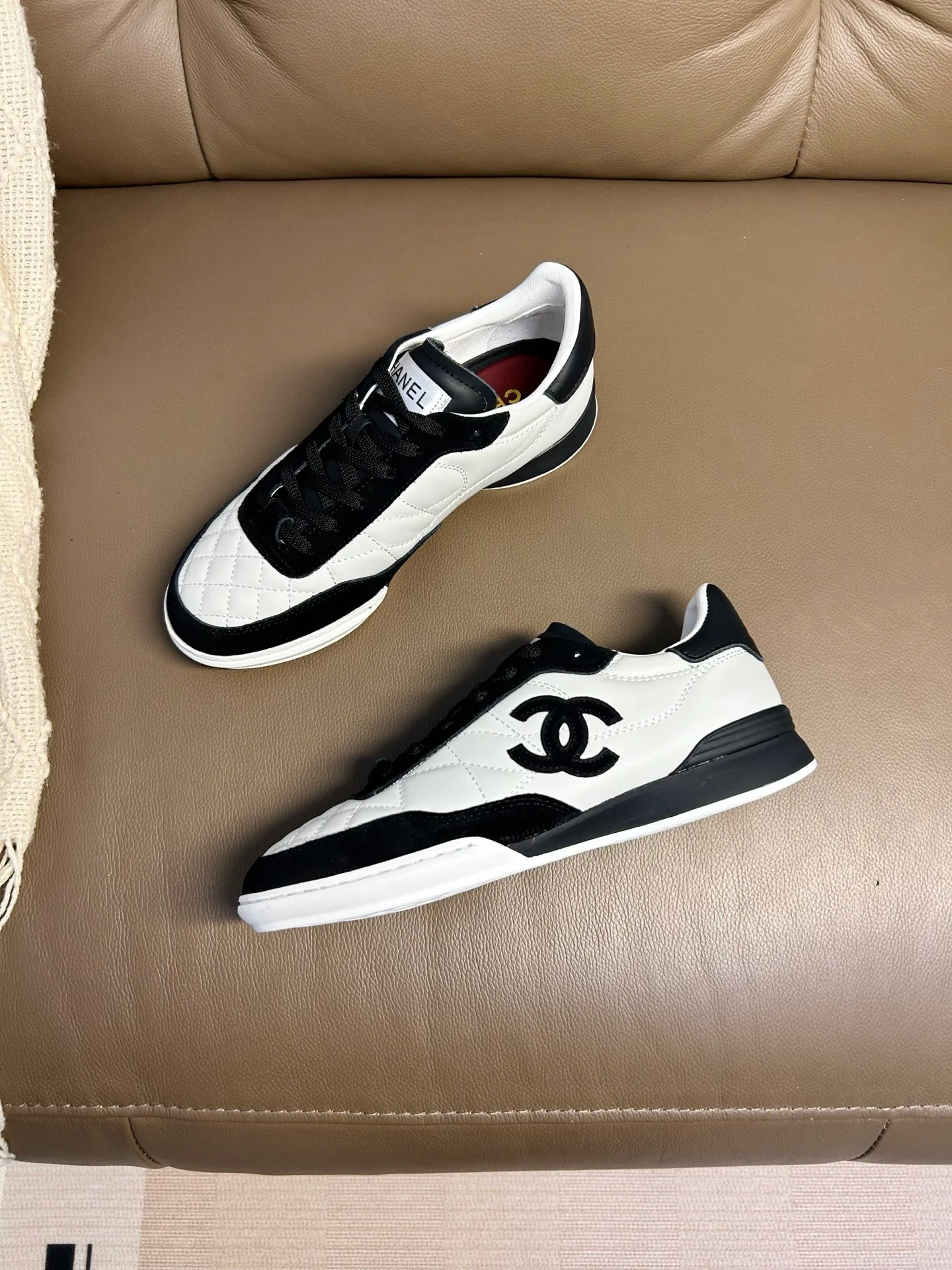 Кроссовки Женские Chanel 11579331