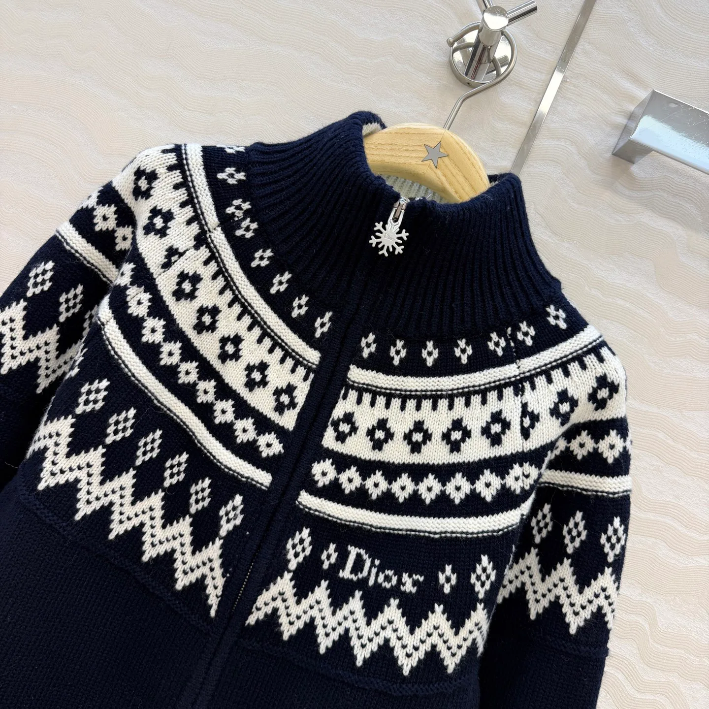 Джемперы И Свитеры Женские Christian Dior 18878928