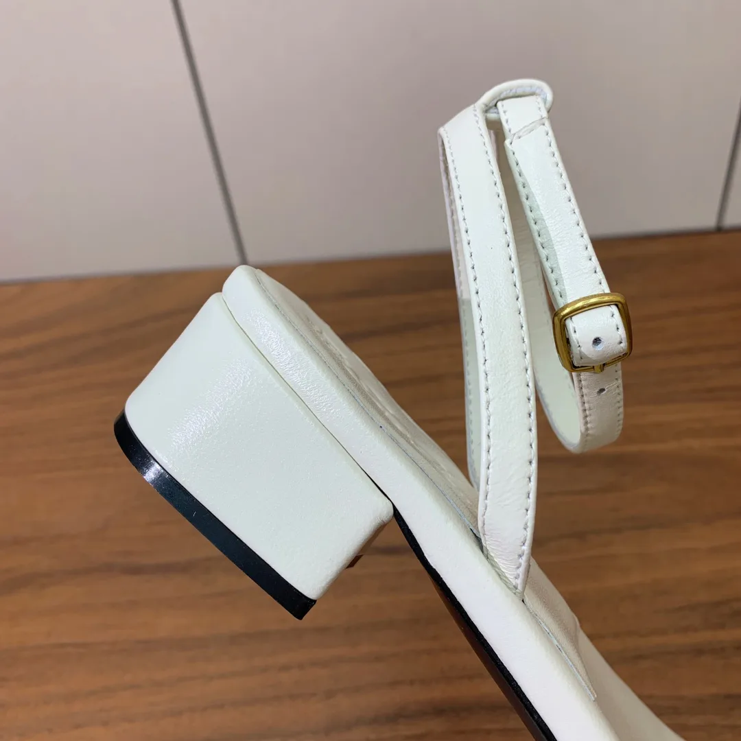 Босоножки Женские Loro Piana 17631644