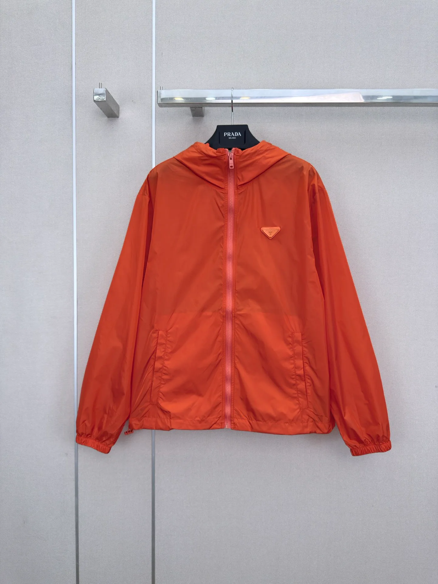 Куртки И Пуховики Женские Prada 14543533