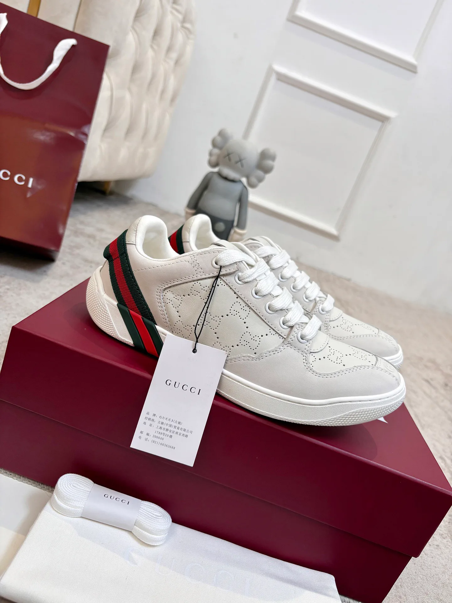 Кроссовки Женские Gucci 19234528