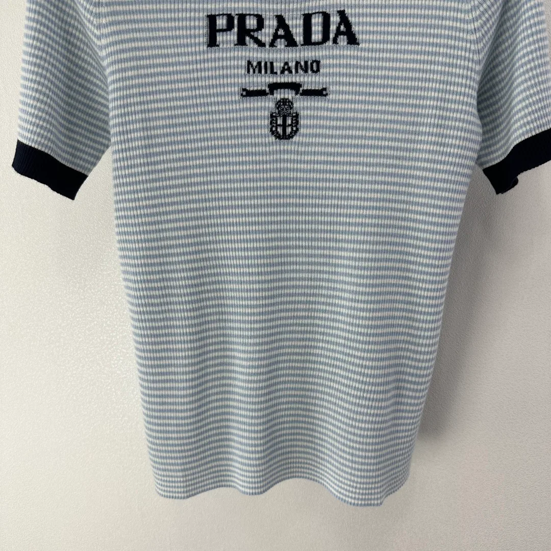 Футболки Женские Prada 13101449