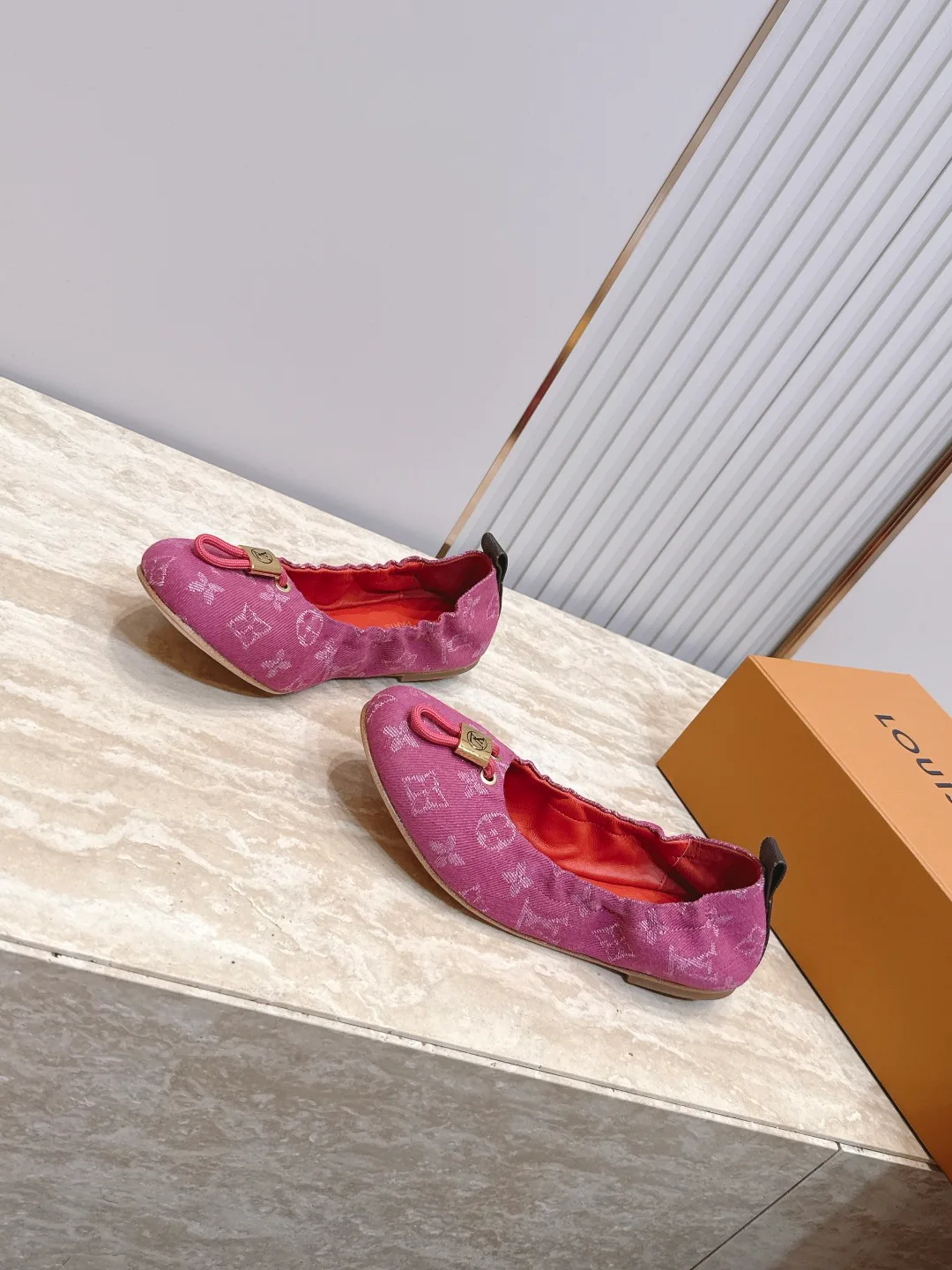 Балетки Женские Louis Vuitton 17178359