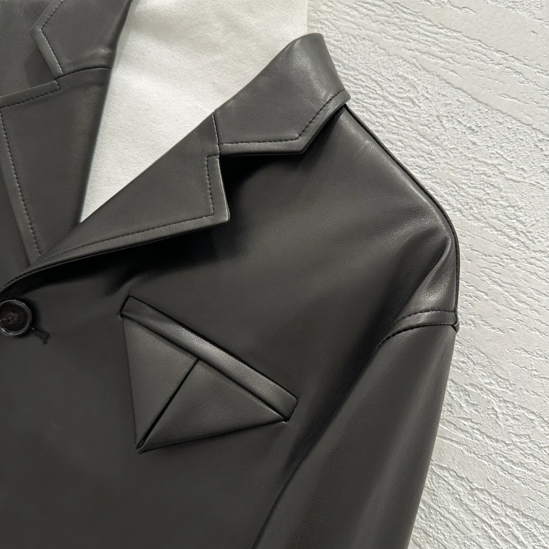 Кожаные Куртки И Дублёнки Женские Bottega Veneta 793833