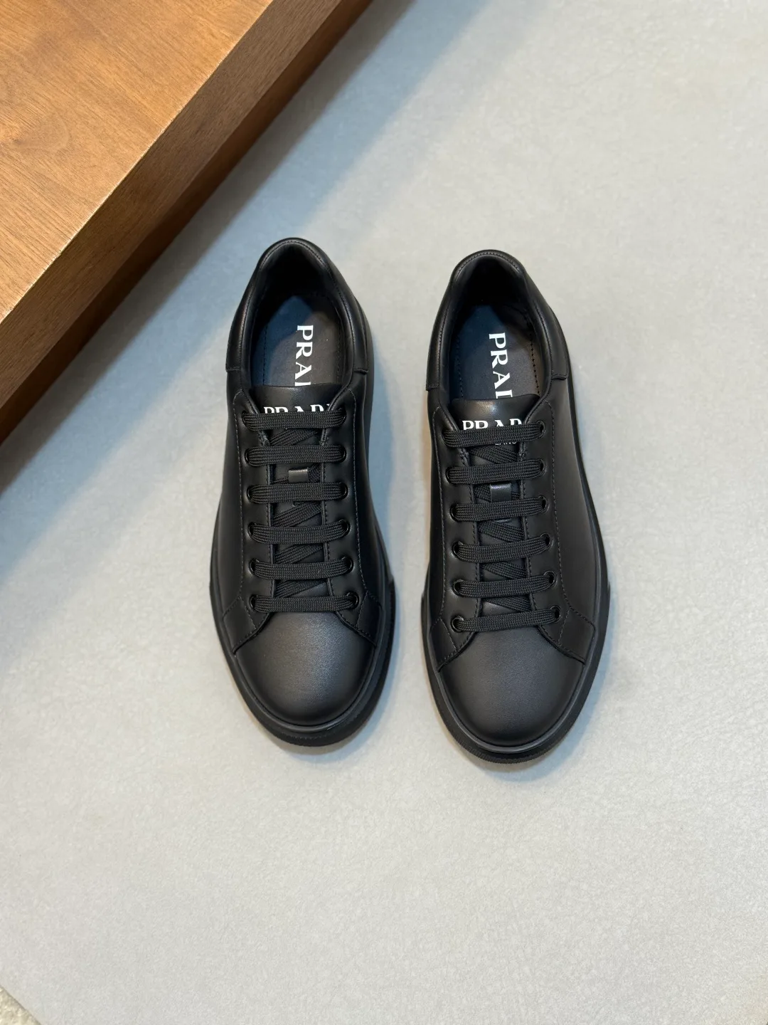 Кроссовки Мужские Prada 17447607