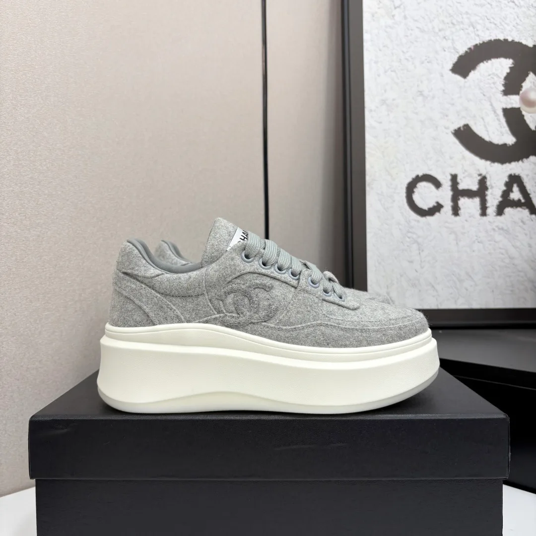 Кроссовки Женские Chanel 4502661