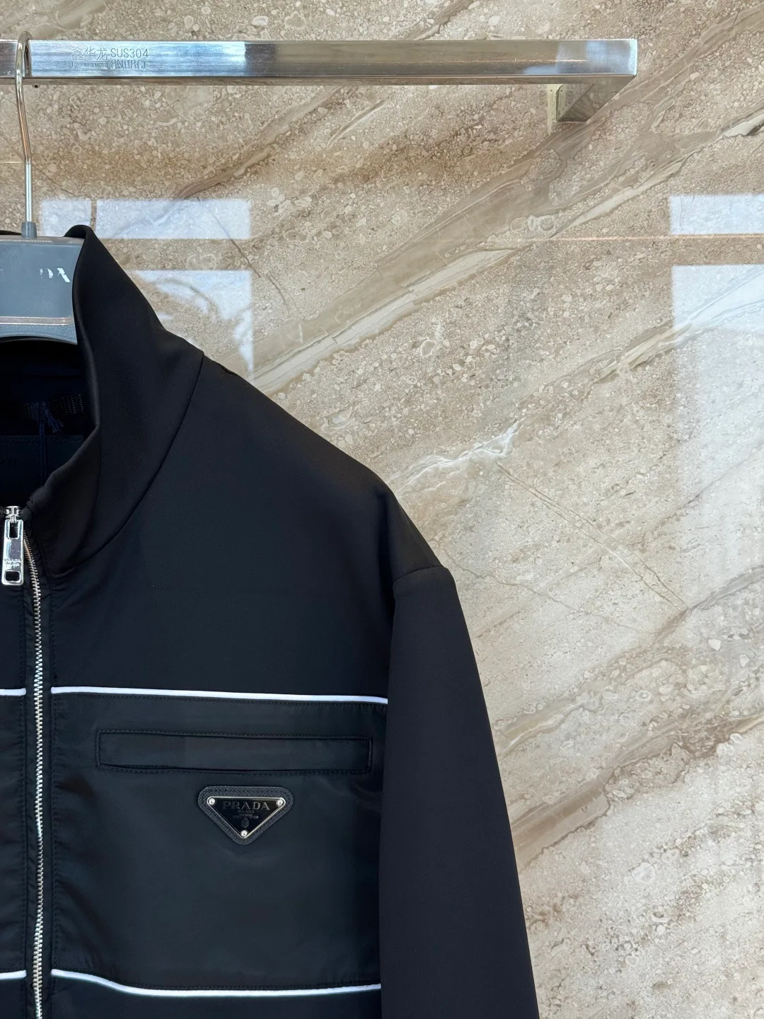 Куртки И Пуховики Женские Prada 18120153