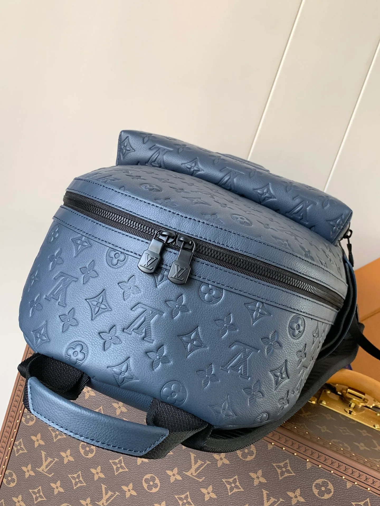 Рюкзаки Женские Louis Vuitton 3885436