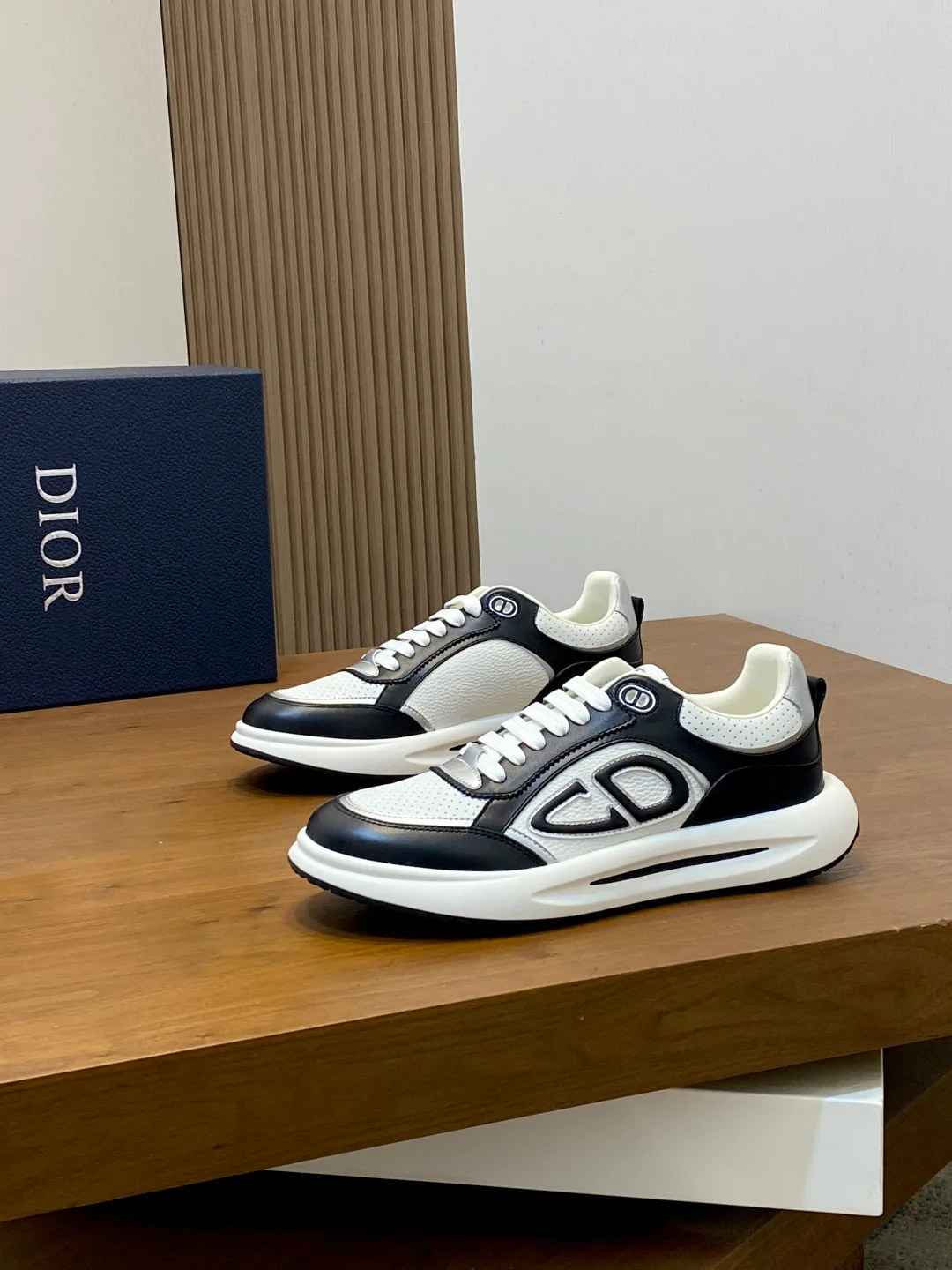 Кроссовки Мужские Christian Dior 18078820
