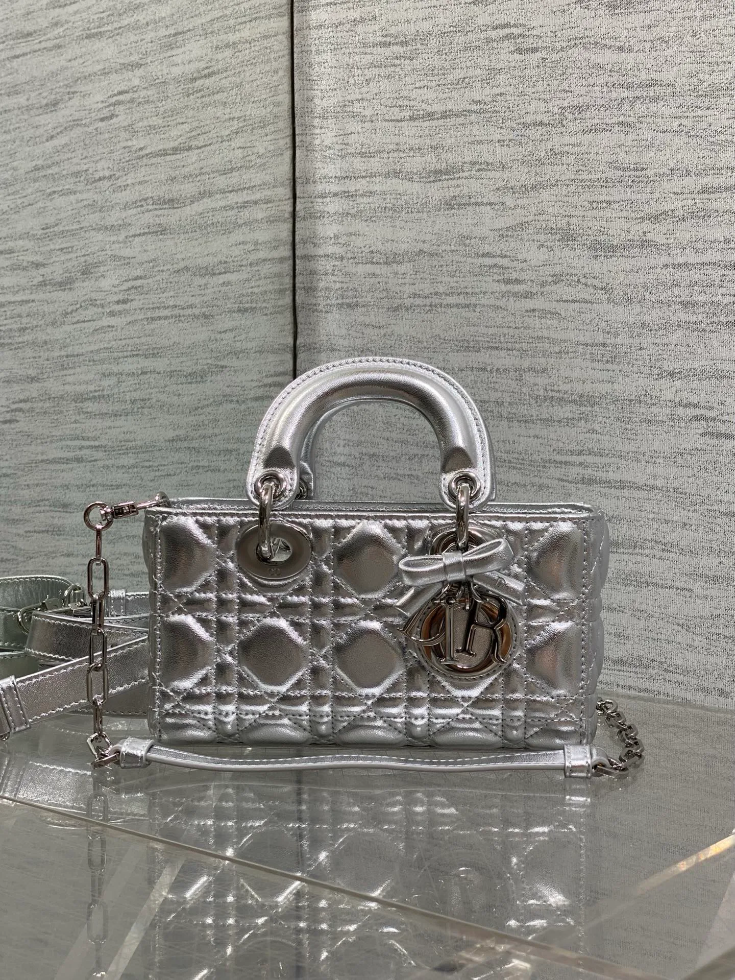 Классические Сумки Женские Christian Dior 17601491