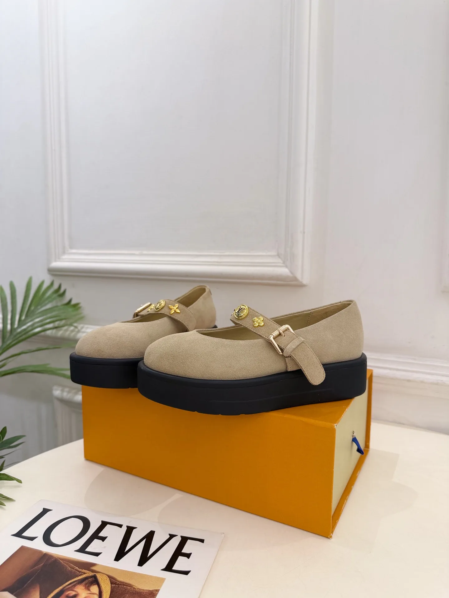 Туфли Женские Louis Vuitton 18103953