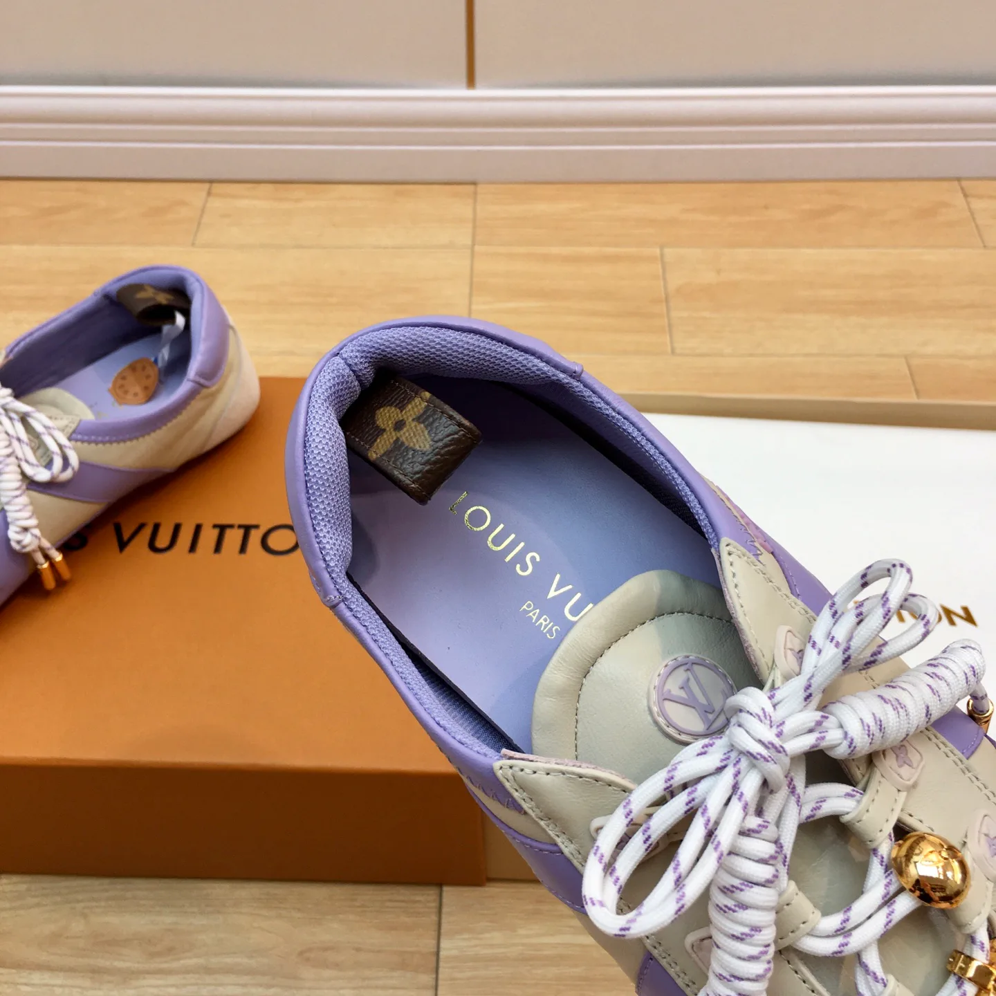 Кроссовки Женские Louis Vuitton 1590946