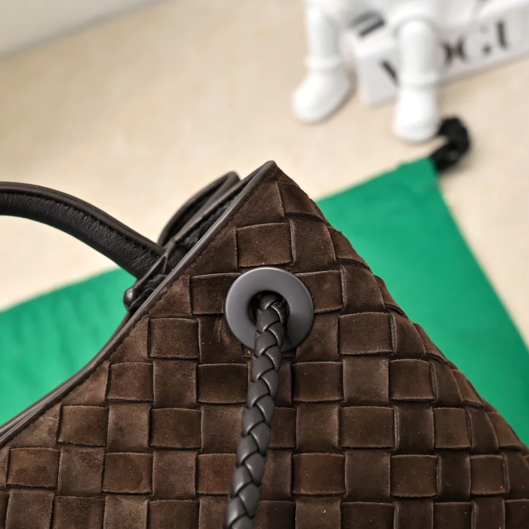 Классические Сумки Женские Bottega Veneta 11669035