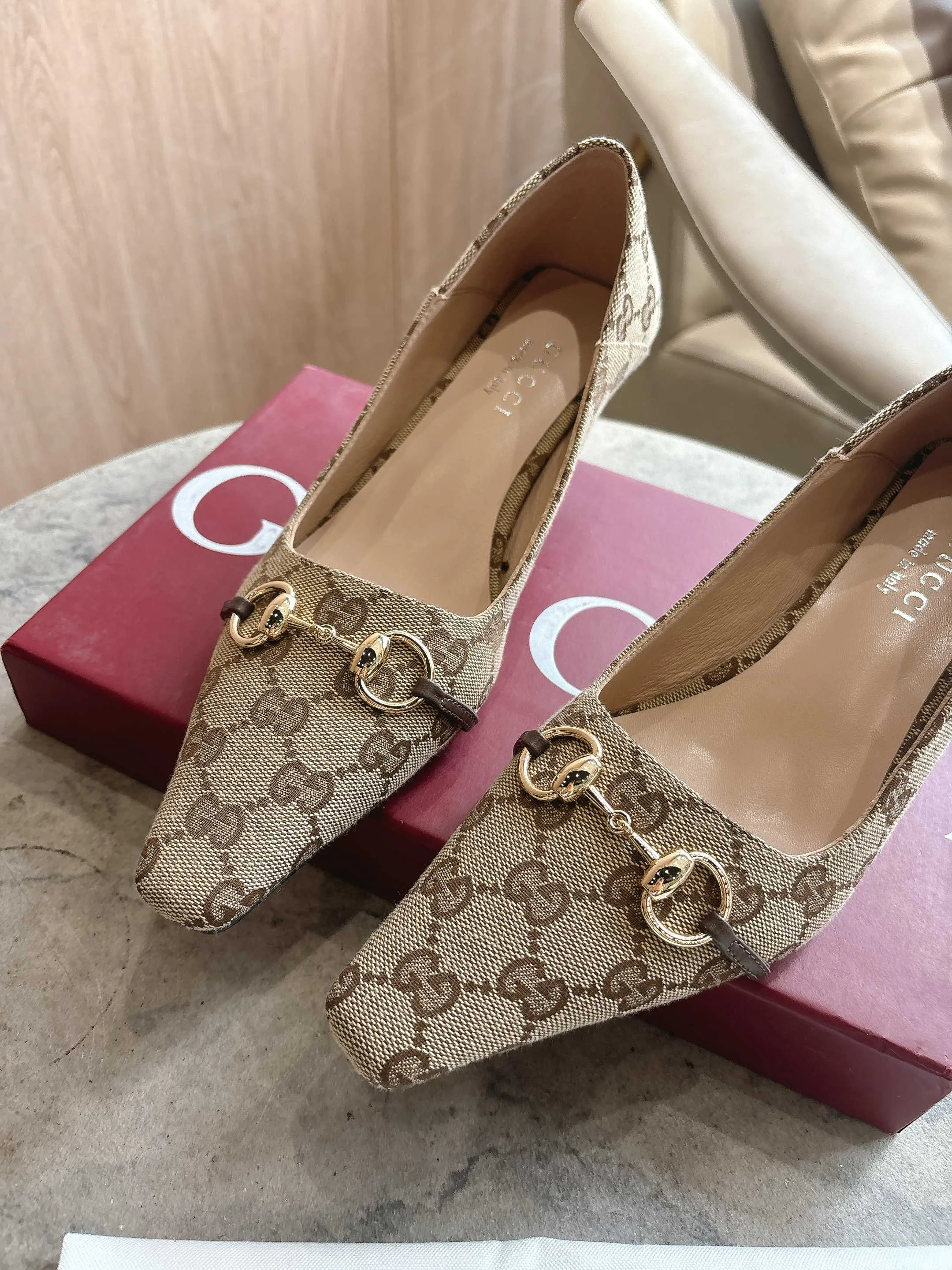Туфли Женские Gucci 10611432